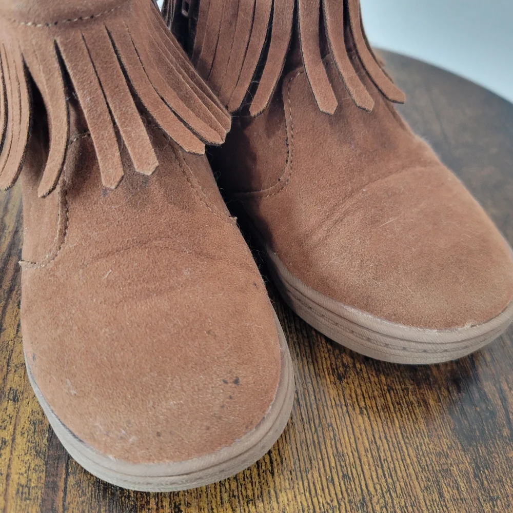 Carter’s Girls Brown Faux Suede Fringe‎ Ankle Boots Size 9